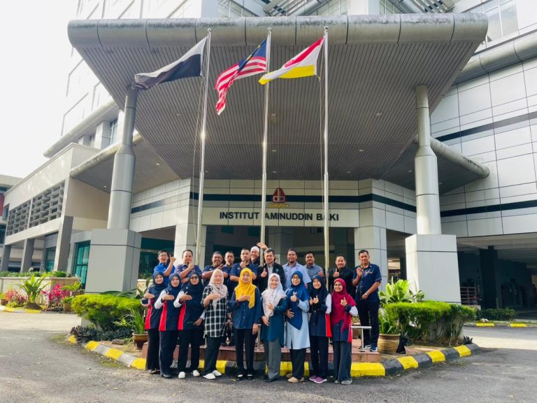 579122951_1323910992866329_8725338413800562616_n